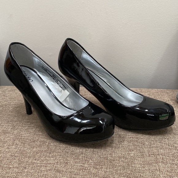 Mossimo Veruca Platform Black Heels - Picture 7 of 7